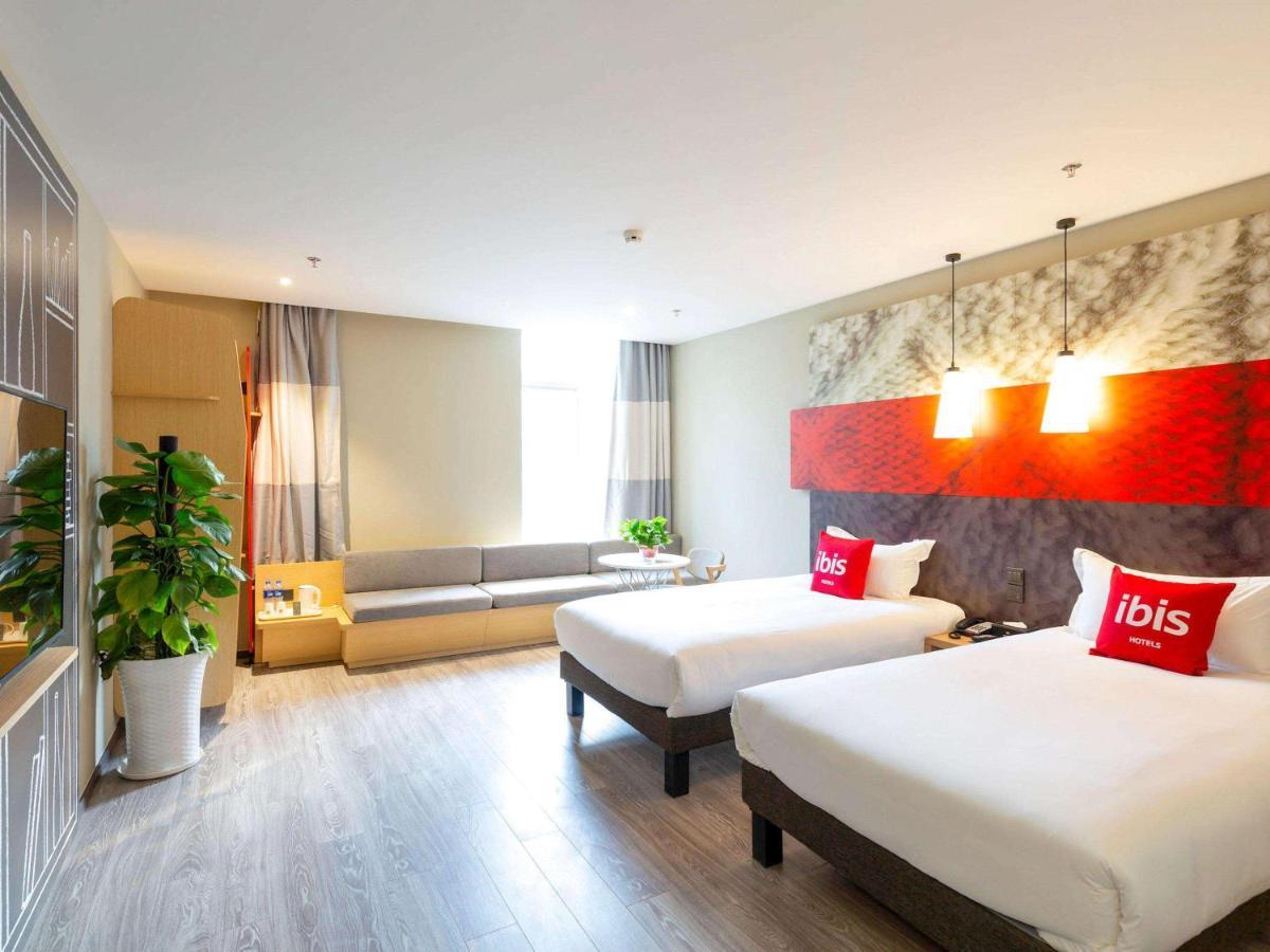 Ibis Xi'An Small Goose Pagoda Hotel Bagian luar foto