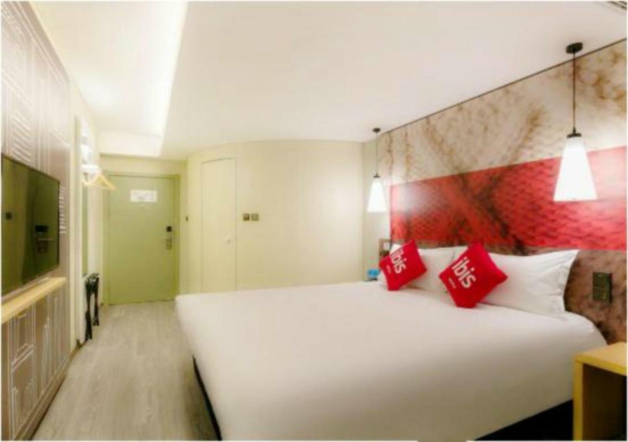 Ibis Xi'An Small Goose Pagoda Hotel Bagian luar foto