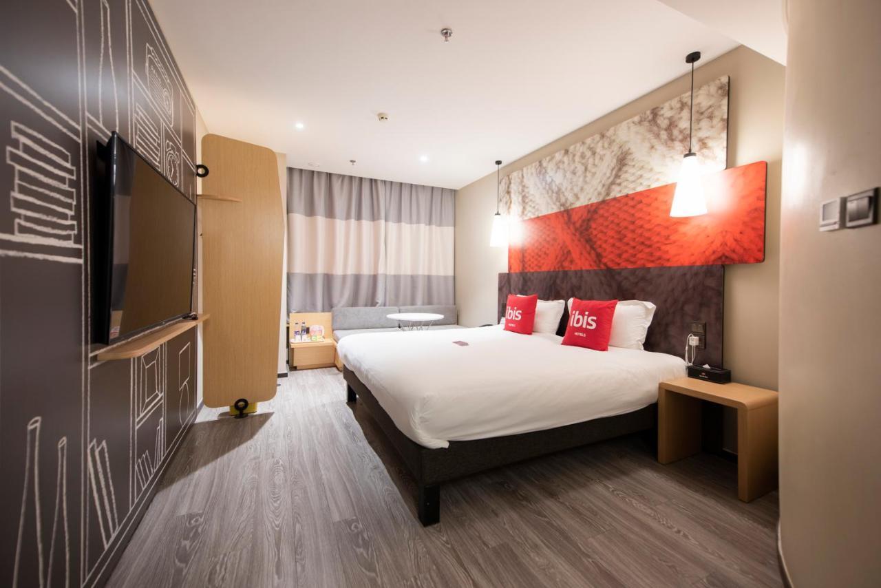 Ibis Xi'An Small Goose Pagoda Hotel Bagian luar foto